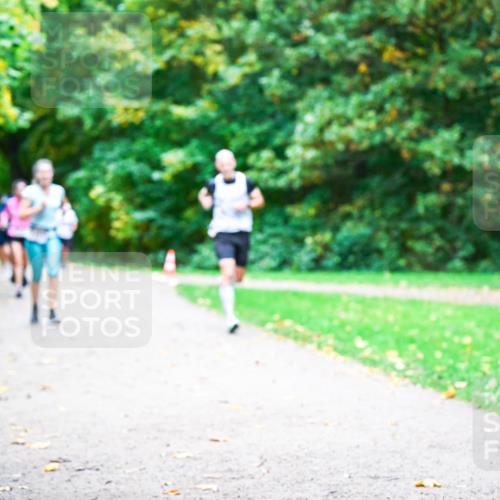 12.10.2025 - Bramfelder Halbmarathon 2025 Dr. Thomas Lammeyer http://msf.ph/oto/9353927 12.10.2025 10:48:39 Laufen 23 meine-sportfotos.de