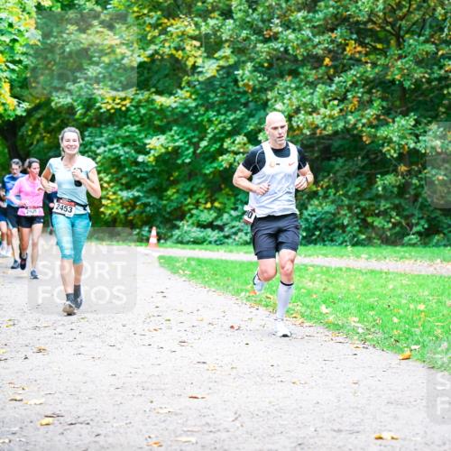 12.10.2025 - Bramfelder Halbmarathon 2025 Dr. Thomas Lammeyer http://msf.ph/oto/9353930 12.10.2025 10:48:40 Laufen 2925, 2453 meine-sportfotos.de