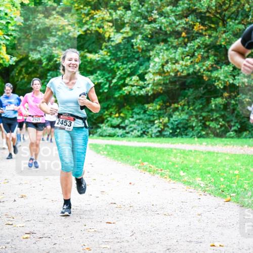 12.10.2025 - Bramfelder Halbmarathon 2025 Dr. Thomas Lammeyer http://msf.ph/oto/9353940 12.10.2025 10:48:41 Laufen 2925, 2453, 858 meine-sportfotos.de