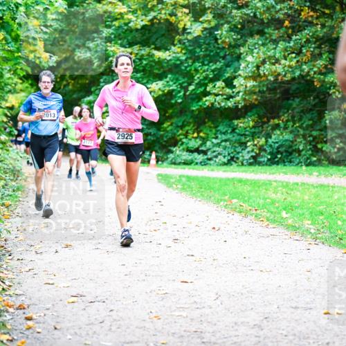 12.10.2025 - Bramfelder Halbmarathon 2025 Dr. Thomas Lammeyer http://msf.ph/oto/9353949 12.10.2025 10:48:43 Laufen 2013, 2177, 2925, 2453 meine-sportfotos.de