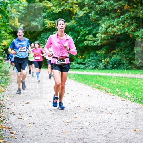 12.10.2025 - Bramfelder Halbmarathon 2025 Dr. Thomas Lammeyer http://msf.ph/oto/9353953 12.10.2025 10:48:43 Laufen 2013, 2177, 2925 meine-sportfotos.de