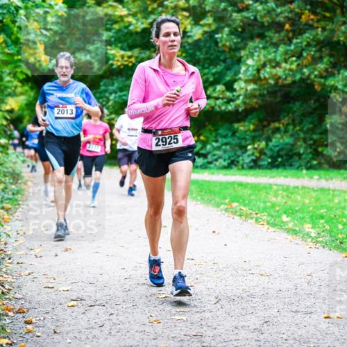 12.10.2025 - Bramfelder Halbmarathon 2025 Dr. Thomas Lammeyer http://msf.ph/oto/9353955 12.10.2025 10:48:44 Laufen 2013, 2925 meine-sportfotos.de
