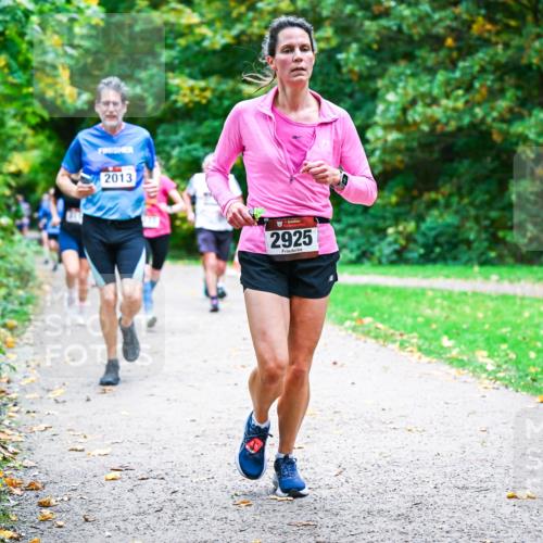 12.10.2025 - Bramfelder Halbmarathon 2025 Dr. Thomas Lammeyer http://msf.ph/oto/9353957 12.10.2025 10:48:44 Laufen 2013, 2925 meine-sportfotos.de