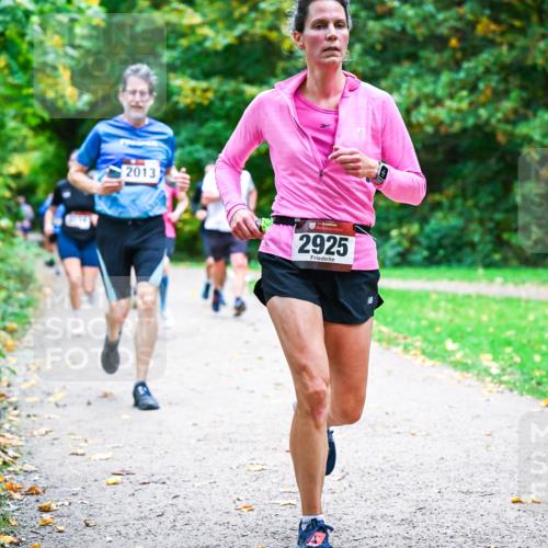 12.10.2025 - Bramfelder Halbmarathon 2025 Dr. Thomas Lammeyer http://msf.ph/oto/9353959 12.10.2025 10:48:44 Laufen 2013, 2925 meine-sportfotos.de