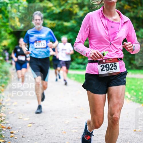 12.10.2025 - Bramfelder Halbmarathon 2025 Dr. Thomas Lammeyer http://msf.ph/oto/9353960 12.10.2025 10:48:45 Laufen 2013, 34, 2925 meine-sportfotos.de