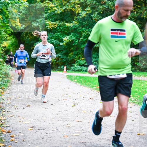 12.10.2025 - Bramfelder Halbmarathon 2025 Dr. Thomas Lammeyer http://msf.ph/oto/9353980 12.10.2025 10:48:49 Laufen 2812, 2970, 2531 meine-sportfotos.de