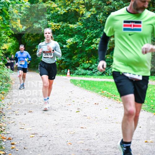 12.10.2025 - Bramfelder Halbmarathon 2025 Dr. Thomas Lammeyer http://msf.ph/oto/9353981 12.10.2025 10:48:49 Laufen 2812, 2970, 253 meine-sportfotos.de