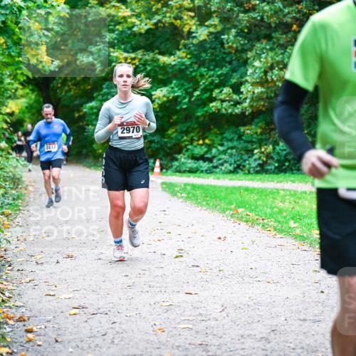12.10.2025 - Bramfelder Halbmarathon 2025 Dr. Thomas Lammeyer http://msf.ph/oto/9353983 12.10.2025 10:48:49 Laufen 2812, 2970 meine-sportfotos.de