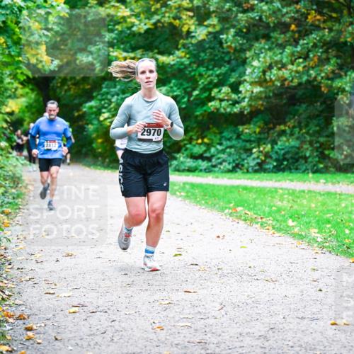 12.10.2025 - Bramfelder Halbmarathon 2025 Dr. Thomas Lammeyer http://msf.ph/oto/9353985 12.10.2025 10:48:50 Laufen 2970 meine-sportfotos.de