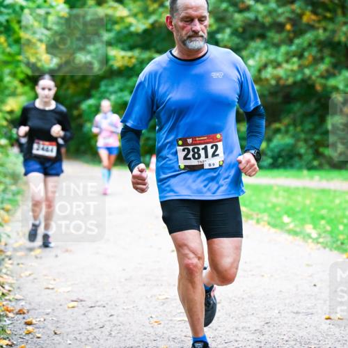 12.10.2025 - Bramfelder Halbmarathon 2025 Dr. Thomas Lammeyer http://msf.ph/oto/9354010 12.10.2025 10:48:54 Laufen 2812, 9 meine-sportfotos.de