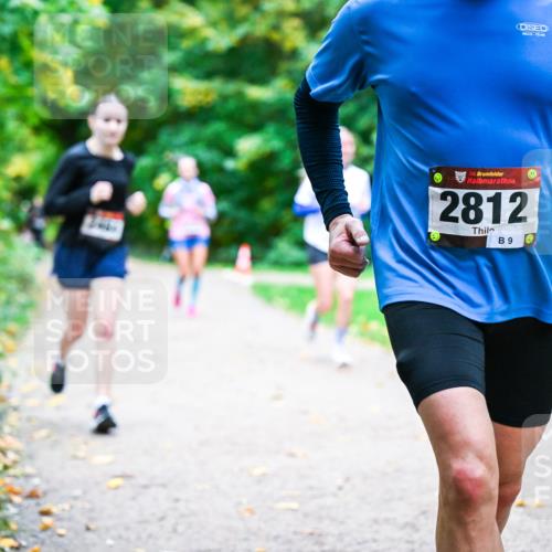 12.10.2025 - Bramfelder Halbmarathon 2025 Dr. Thomas Lammeyer http://msf.ph/oto/9354014 12.10.2025 10:48:54 Laufen 34, 2812, 9 meine-sportfotos.de