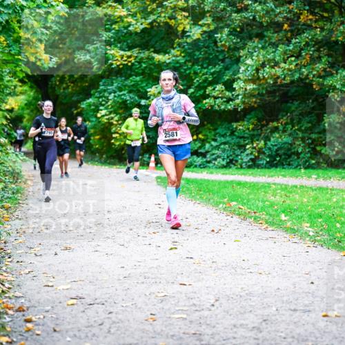 12.10.2025 - Bramfelder Halbmarathon 2025 Dr. Thomas Lammeyer http://msf.ph/oto/9354027 12.10.2025 10:48:57 Laufen 795, 2581 meine-sportfotos.de