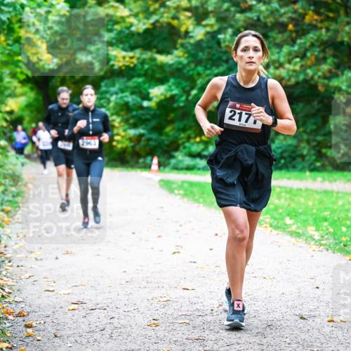 12.10.2025 - Bramfelder Halbmarathon 2025 Dr. Thomas Lammeyer http://msf.ph/oto/9354065 12.10.2025 10:49:04 Laufen 2963, 217 meine-sportfotos.de