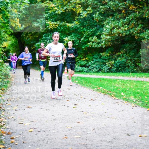 12.10.2025 - Bramfelder Halbmarathon 2025 Dr. Thomas Lammeyer http://msf.ph/oto/9354098 12.10.2025 10:49:11 Laufen 2119, 2337, 270 meine-sportfotos.de