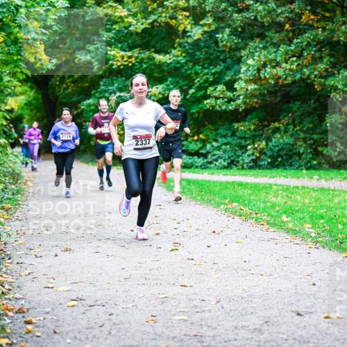 12.10.2025 - Bramfelder Halbmarathon 2025 Dr. Thomas Lammeyer http://msf.ph/oto/9354100 12.10.2025 10:49:11 Laufen 2119, 219, 2337 meine-sportfotos.de