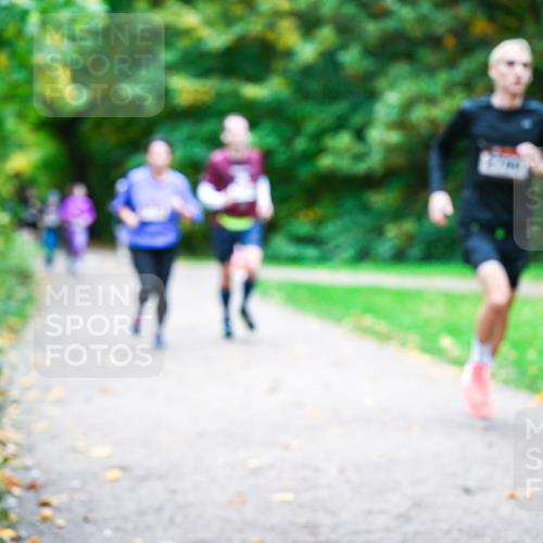12.10.2025 - Bramfelder Halbmarathon 2025 Dr. Thomas Lammeyer http://msf.ph/oto/9354111 12.10.2025 10:49:13 Laufen  meine-sportfotos.de