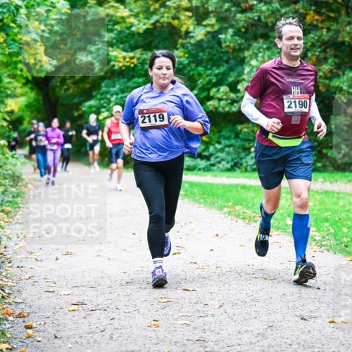 12.10.2025 - Bramfelder Halbmarathon 2025 Dr. Thomas Lammeyer http://msf.ph/oto/9354118 12.10.2025 10:49:15 Laufen 2119, 2190 meine-sportfotos.de