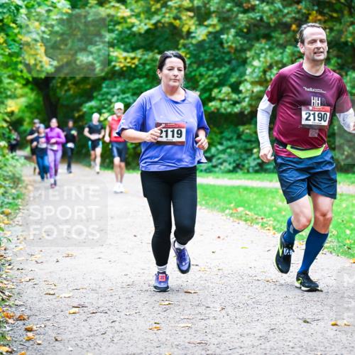 12.10.2025 - Bramfelder Halbmarathon 2025 Dr. Thomas Lammeyer http://msf.ph/oto/9354119 12.10.2025 10:49:15 Laufen 2119, 2190 meine-sportfotos.de