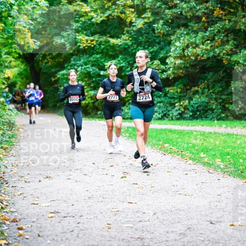 12.10.2025 - Bramfelder Halbmarathon 2025 Dr. Thomas Lammeyer http://msf.ph/oto/9354175 12.10.2025 10:49:28 Laufen 205, 2777, 2724 meine-sportfotos.de