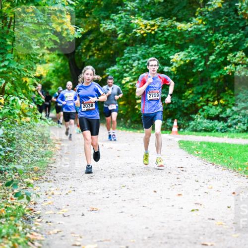 12.10.2025 - Bramfelder Halbmarathon 2025 Dr. Thomas Lammeyer http://msf.ph/oto/9354205 12.10.2025 10:49:34 Laufen 2030, 2759 meine-sportfotos.de