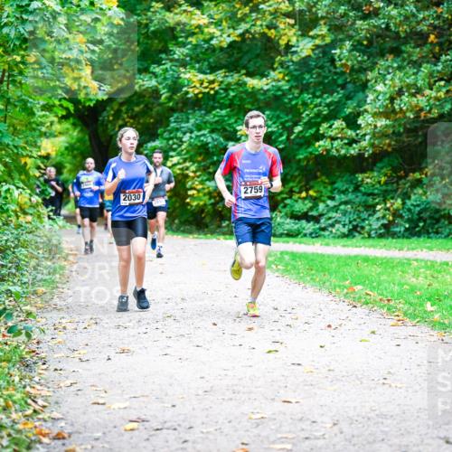 12.10.2025 - Bramfelder Halbmarathon 2025 Dr. Thomas Lammeyer http://msf.ph/oto/9354212 12.10.2025 10:49:35 Laufen 2030, 2759 meine-sportfotos.de