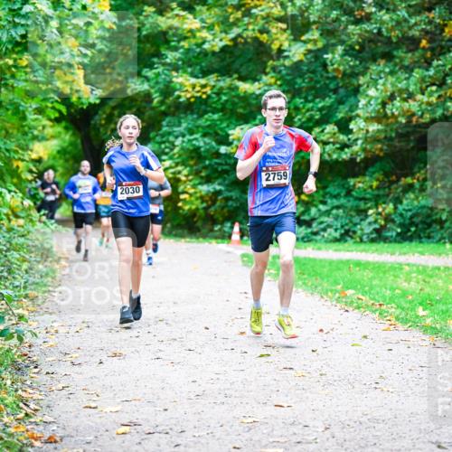 12.10.2025 - Bramfelder Halbmarathon 2025 Dr. Thomas Lammeyer http://msf.ph/oto/9354214 12.10.2025 10:49:35 Laufen 2030, 2759 meine-sportfotos.de