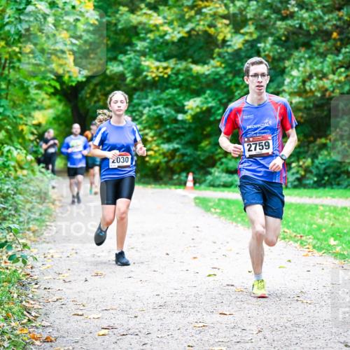 12.10.2025 - Bramfelder Halbmarathon 2025 Dr. Thomas Lammeyer http://msf.ph/oto/9354218 12.10.2025 10:49:36 Laufen 2030, 2759 meine-sportfotos.de