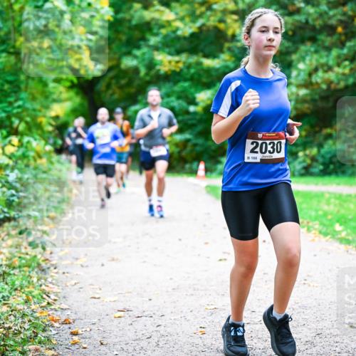 12.10.2025 - Bramfelder Halbmarathon 2025 Dr. Thomas Lammeyer http://msf.ph/oto/9354230 12.10.2025 10:49:38 Laufen 2030, 166 meine-sportfotos.de