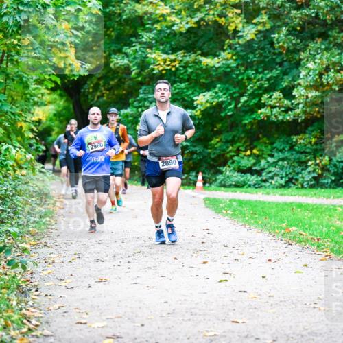 12.10.2025 - Bramfelder Halbmarathon 2025 Dr. Thomas Lammeyer http://msf.ph/oto/9354233 12.10.2025 10:49:39 Laufen 2960, 2890 meine-sportfotos.de