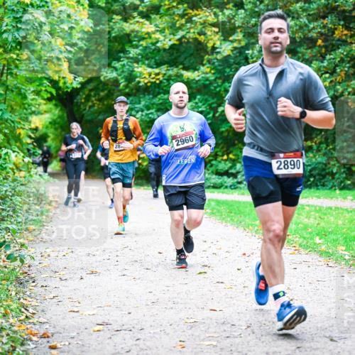 12.10.2025 - Bramfelder Halbmarathon 2025 Dr. Thomas Lammeyer http://msf.ph/oto/9354248 12.10.2025 10:49:41 Laufen 282, 2960, 2890 meine-sportfotos.de