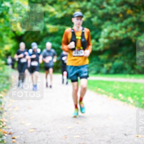 12.10.2025 - Bramfelder Halbmarathon 2025 Dr. Thomas Lammeyer http://msf.ph/oto/9354261 12.10.2025 10:49:43 Laufen  meine-sportfotos.de