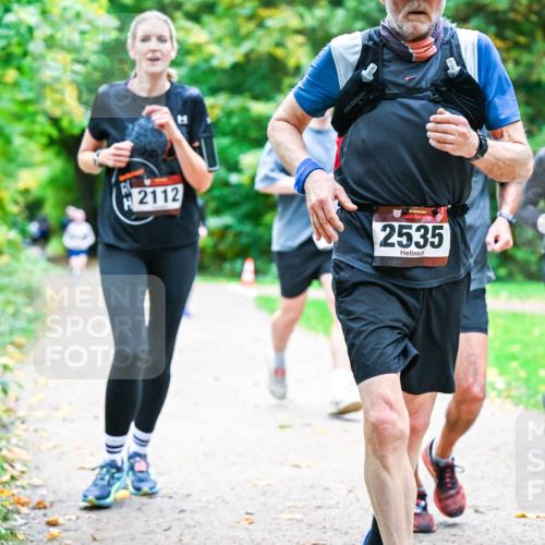 12.10.2025 - Bramfelder Halbmarathon 2025 Dr. Thomas Lammeyer http://msf.ph/oto/9354286 12.10.2025 10:49:47 Laufen 2112, 2535, 2436 meine-sportfotos.de