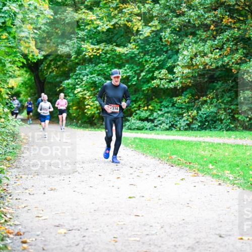 12.10.2025 - Bramfelder Halbmarathon 2025 Dr. Thomas Lammeyer http://msf.ph/oto/9354299 12.10.2025 10:49:49 Laufen 316 meine-sportfotos.de