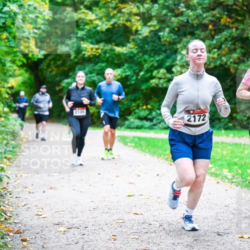 12.10.2025 - Bramfelder Halbmarathon 2025 Dr. Thomas Lammeyer http://msf.ph/oto/9354349 12.10.2025 10:49:57 Laufen 2105, 2172, 2178 meine-sportfotos.de