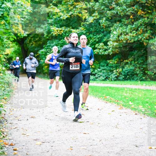 12.10.2025 - Bramfelder Halbmarathon 2025 Dr. Thomas Lammeyer http://msf.ph/oto/9354356 12.10.2025 10:49:58 Laufen 2105 meine-sportfotos.de