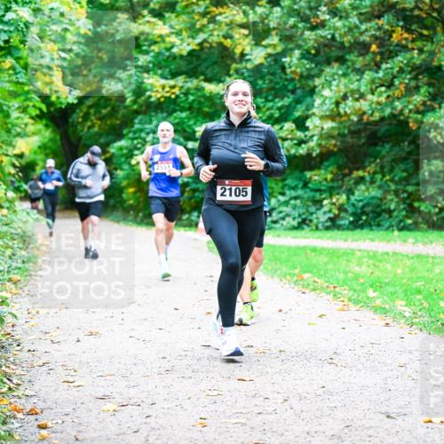12.10.2025 - Bramfelder Halbmarathon 2025 Dr. Thomas Lammeyer http://msf.ph/oto/9354358 12.10.2025 10:49:58 Laufen 2554, 2105 meine-sportfotos.de