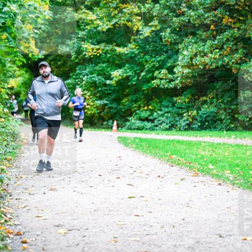 12.10.2025 - Bramfelder Halbmarathon 2025 Dr. Thomas Lammeyer http://msf.ph/oto/9354381 12.10.2025 10:50:02 Laufen  meine-sportfotos.de