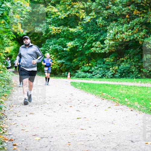 12.10.2025 - Bramfelder Halbmarathon 2025 Dr. Thomas Lammeyer http://msf.ph/oto/9354382 12.10.2025 10:50:02 Laufen  meine-sportfotos.de