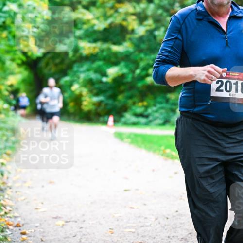 12.10.2025 - Bramfelder Halbmarathon 2025 Dr. Thomas Lammeyer http://msf.ph/oto/9354411 12.10.2025 10:50:09 Laufen 34, 2018 meine-sportfotos.de