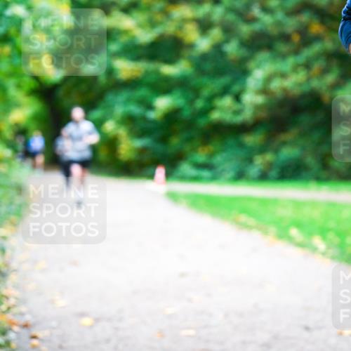 12.10.2025 - Bramfelder Halbmarathon 2025 Dr. Thomas Lammeyer http://msf.ph/oto/9354414 12.10.2025 10:50:10 Laufen  meine-sportfotos.de