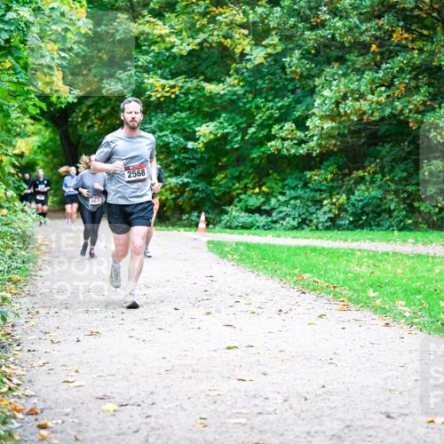 12.10.2025 - Bramfelder Halbmarathon 2025 Dr. Thomas Lammeyer http://msf.ph/oto/9354416 12.10.2025 10:50:12 Laufen 2070, 2568 meine-sportfotos.de