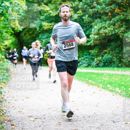 12.10.2025 - Bramfelder Halbmarathon 2025 Dr. Thomas Lammeyer http://msf.ph/oto/9354429 12.10.2025 10:50:14 Laufen 2568 meine-sportfotos.de