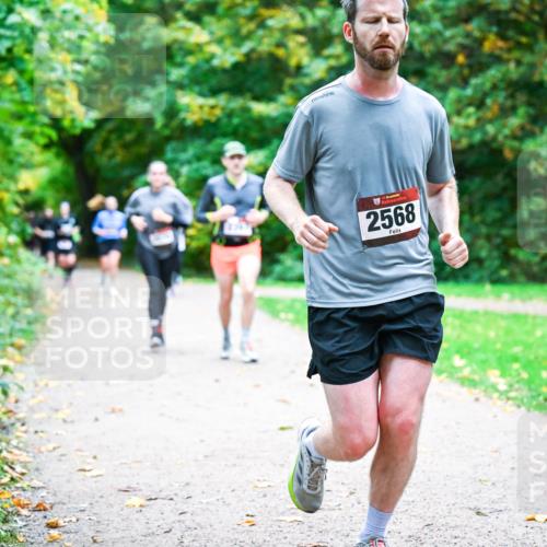 12.10.2025 - Bramfelder Halbmarathon 2025 Dr. Thomas Lammeyer http://msf.ph/oto/9354433 12.10.2025 10:50:14 Laufen 2568 meine-sportfotos.de