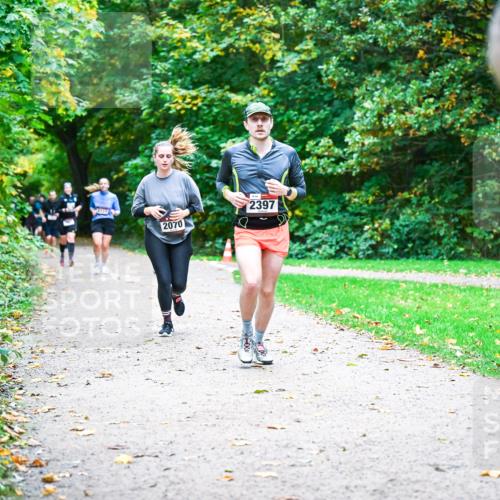 12.10.2025 - Bramfelder Halbmarathon 2025 Dr. Thomas Lammeyer http://msf.ph/oto/9354436 12.10.2025 10:50:15 Laufen 2070, 2397 meine-sportfotos.de