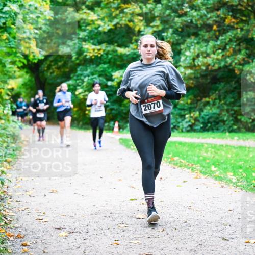 12.10.2025 - Bramfelder Halbmarathon 2025 Dr. Thomas Lammeyer http://msf.ph/oto/9354449 12.10.2025 10:50:17 Laufen 2070 meine-sportfotos.de