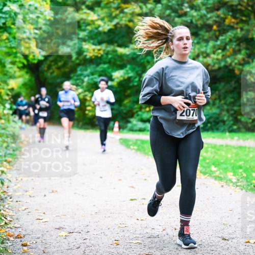 12.10.2025 - Bramfelder Halbmarathon 2025 Dr. Thomas Lammeyer http://msf.ph/oto/9354451 12.10.2025 10:50:18 Laufen 2070 meine-sportfotos.de