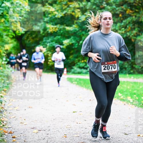 12.10.2025 - Bramfelder Halbmarathon 2025 Dr. Thomas Lammeyer http://msf.ph/oto/9354452 12.10.2025 10:50:18 Laufen 2070 meine-sportfotos.de