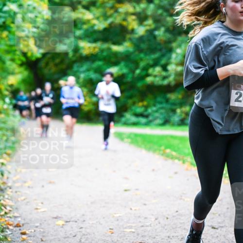 12.10.2025 - Bramfelder Halbmarathon 2025 Dr. Thomas Lammeyer http://msf.ph/oto/9354456 12.10.2025 10:50:19 Laufen 34, 207 meine-sportfotos.de