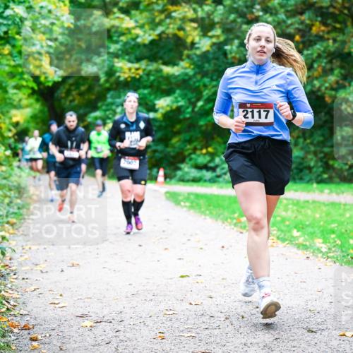 12.10.2025 - Bramfelder Halbmarathon 2025 Dr. Thomas Lammeyer http://msf.ph/oto/9354480 12.10.2025 10:50:23 Laufen 2602, 2117 meine-sportfotos.de