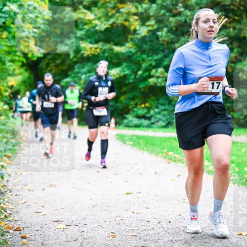 12.10.2025 - Bramfelder Halbmarathon 2025 Dr. Thomas Lammeyer http://msf.ph/oto/9354482 12.10.2025 10:50:23 Laufen 17 meine-sportfotos.de